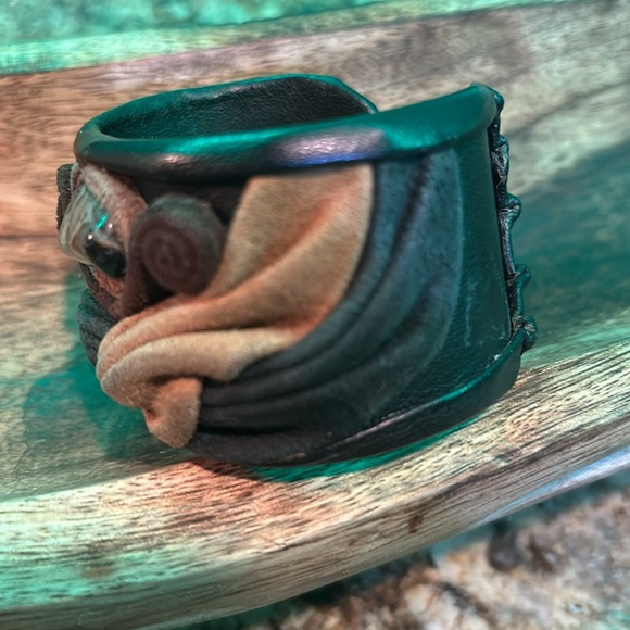 Bracelet, Elegant Multicolor Fabric/ Leather with stone Bracelet, ECU - Picture 5 of 7